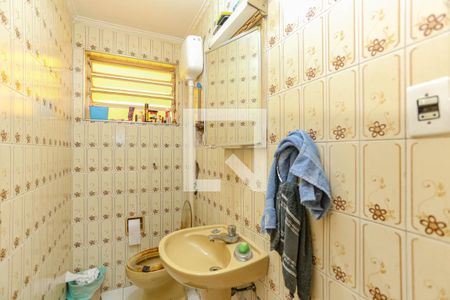 Banheiro de casa à venda com 2 quartos, 120m² em Vila Dom Pedro I, São Paulo