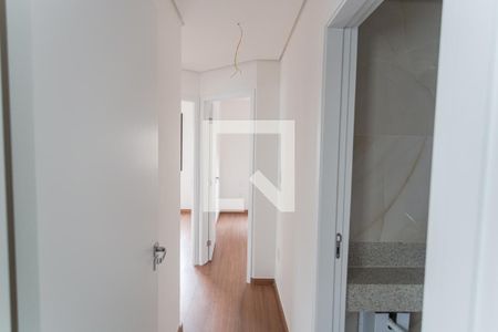 Corrredor de apartamento à venda com 3 quartos, 75m² em Cidade Nova, Belo Horizonte