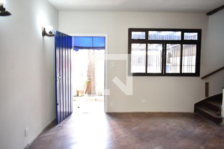 Sala de casa para alugar com 3 quartos, 250m² em Planalto Paulista, São Paulo