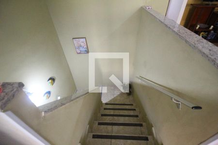 Sala - Escada de entrada de apartamento para alugar com 2 quartos, 60m² em Taquara, Rio de Janeiro