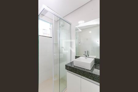 Banheiro de apartamento para alugar com 1 quarto, 30m² em Vila Moinho Velho, São Paulo