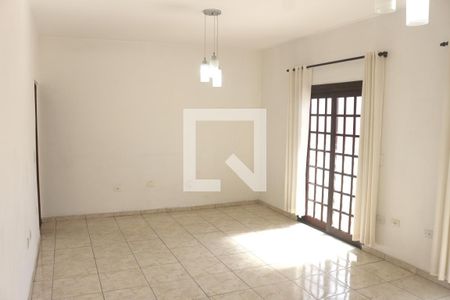 Sala de casa para alugar com 2 quartos, 120m² em Nova Gerti, São Caetano do Sul