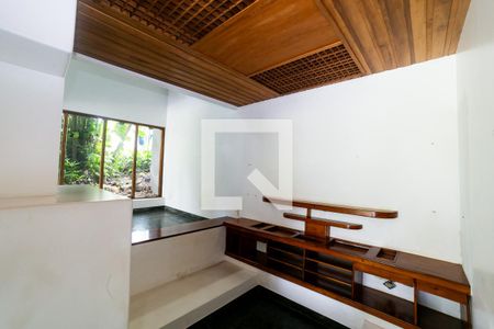 Sala de casa à venda com 8 quartos, 604m² em Garças, Belo Horizonte
