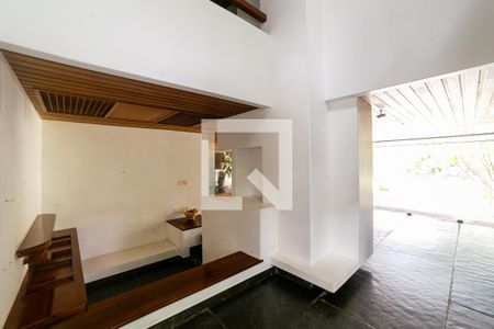 Sala de casa à venda com 8 quartos, 604m² em Garças, Belo Horizonte