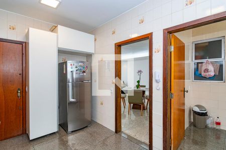 Cozinha de apartamento à venda com 3 quartos, 130m² em Buritis, Belo Horizonte