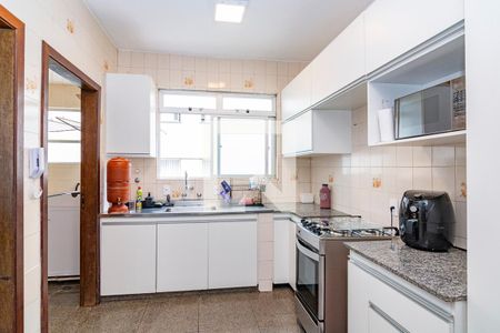 Cozinha de apartamento à venda com 3 quartos, 130m² em Buritis, Belo Horizonte
