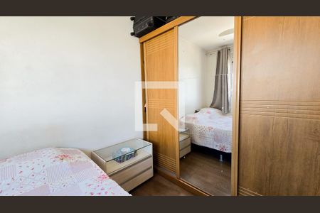 Quarto 01 de apartamento à venda com 2 quartos, 84m² em Cabral, Contagem