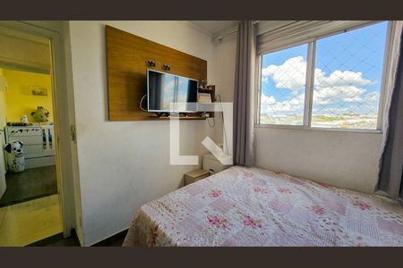 Quarto 01 de apartamento à venda com 2 quartos, 84m² em Cabral, Contagem