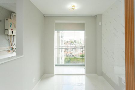 Sala de apartamento à venda com 2 quartos, 40m² em Jardim Santo Antoninho, São Paulo