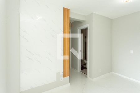 Sala de apartamento à venda com 2 quartos, 40m² em Jardim Santo Antoninho, São Paulo