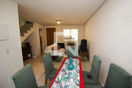 Sala de casa à venda com 4 quartos, 215m² em Jardim Isabel, Porto Alegre