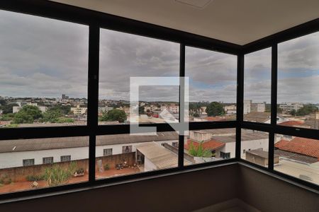 Varanda gourmet de apartamento para alugar com 3 quartos, 91m² em Santa Mônica, Uberlândia