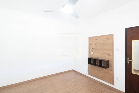 Quarto 1 de casa para alugar com 2 quartos, 170m² em Inhoaíba, Rio de Janeiro