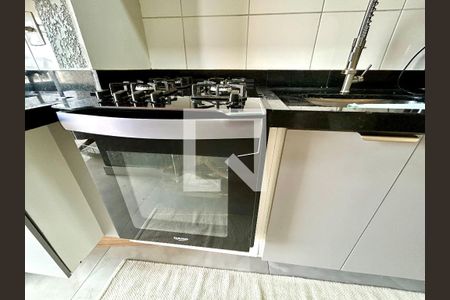 Cozinha de apartamento à venda com 2 quartos, 56m² em Vila Itapegica, Guarulhos