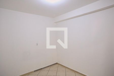 Quarto 1 de casa para alugar com 2 quartos, 80m² em São Marcos, Belo Horizonte