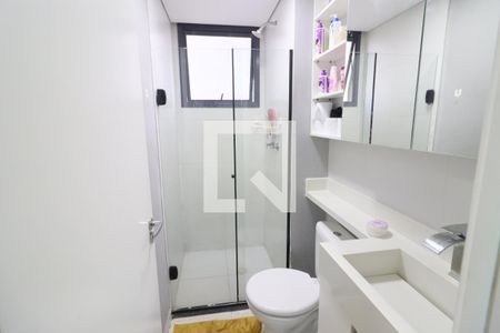 Banheiro de apartamento à venda com 2 quartos, 48m² em Centro, Osasco