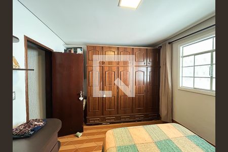 Casa à venda com 3 quartos, 169m² em Rio Branco, Belo Horizonte