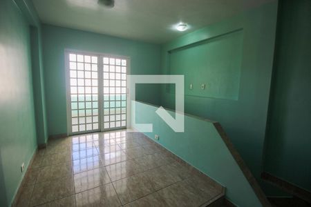 Sala de casa para alugar com 2 quartos, 123m² em Jardim Guaciara, Taboão da Serra