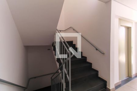Escada de apartamento à venda com 2 quartos, 45m² em Belenzinho, São Paulo
