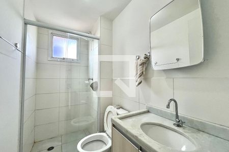 Banheiro  de apartamento à venda com 2 quartos, 37m² em Vila Guarani (z Sul), São Paulo