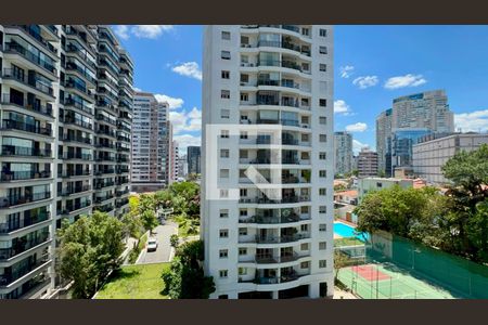 Varanda de kitnet/studio para alugar com 1 quarto, 27m² em Pinheiros, São Paulo