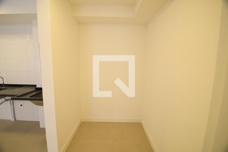 Quarto / Sala de kitnet/studio para alugar com 1 quarto, 46m² em Centro, Campinas