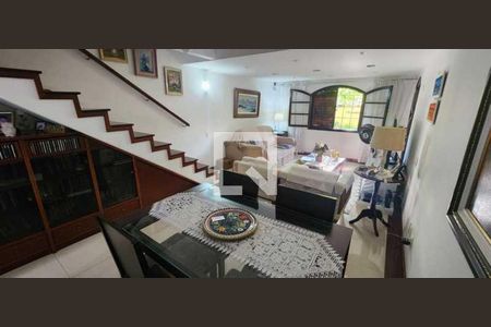 Casa à venda com 3 quartos, 204m² em Portuguesa, Rio de Janeiro