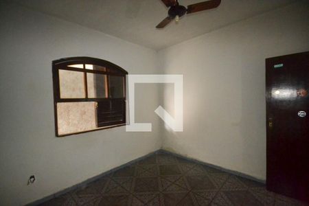 Quarto 1 de casa para alugar com 5 quartos, 330m² em Carolina, Nova Iguaçu