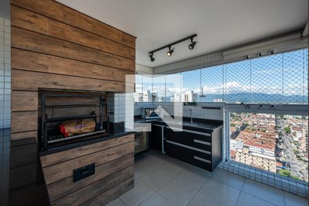 Apartamento para alugar com 3 quartos, 139m² em Embaré, Santos