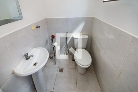 Lavabo de casa para alugar com 2 quartos, 90m² em Santa Branca, Belo Horizonte