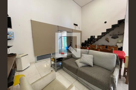 Sala de casa à venda com 3 quartos, 230m² em Rio Pequeno, São Paulo
