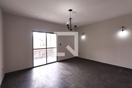 Sala de casa à venda com 3 quartos, 235m² em Parque Gerassi, Santo André