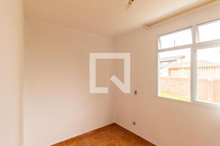 Quarto 1 de apartamento para alugar com 2 quartos, 40m² em Capão da Imbuia, Pinhais