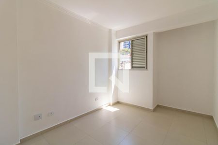 Quarto 1 de casa para alugar com 2 quartos, 73m² em Jardim Guarulhos, Guarulhos