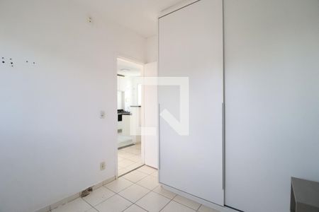 Quarto 1 de apartamento para alugar com 2 quartos, 46m² em Shopping Park, Uberlândia