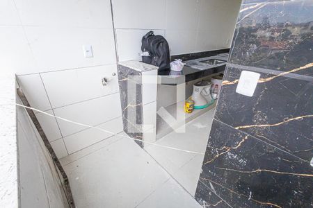 Área de serviço de apartamento à venda com 3 quartos, 63m² em Glória, Belo Horizonte