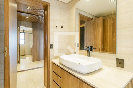 Banheiro de kitnet/studio para alugar com 1 quarto, 60m² em Itaim Bibi, São Paulo