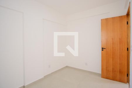 Quarto 1 de apartamento para alugar com 2 quartos, 46m² em Vila Granada, São Paulo