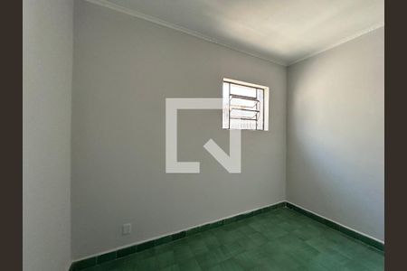 Quarto 2 de casa para alugar com 3 quartos, 120m² em Jardim Marisa, São Paulo
