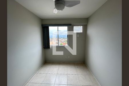 Quarto 1 de apartamento para alugar com 2 quartos, 55m² em Del Castilho, Rio de Janeiro