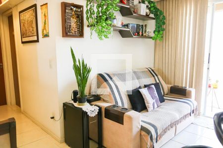 Sala de apartamento para alugar com 2 quartos, 55m² em Del Castilho, Rio de Janeiro