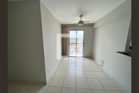 Sala de apartamento para alugar com 2 quartos, 55m² em Del Castilho, Rio de Janeiro