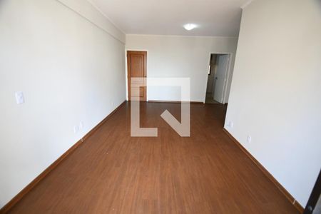 Sala de apartamento para alugar com 3 quartos, 120m² em Cambuí, Campinas