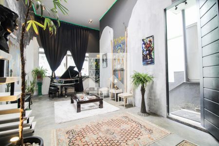 Sala de casa para alugar com 5 quartos, 370m² em Água Rasa, São Paulo