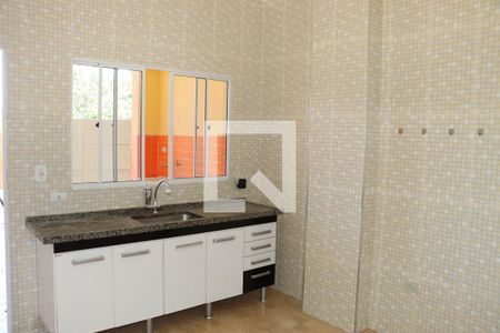 Casa de Condomínio para alugar com 2 quartos, 80m² em Vila Santo Antônio, Cotia