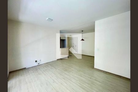 Sala de apartamento para alugar com 2 quartos, 88m² em Jardim Flor da Montanha, Guarulhos