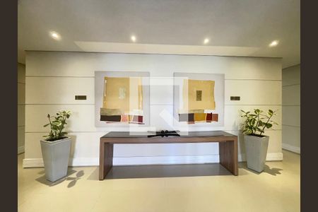 Hall social de apartamento para alugar com 2 quartos, 88m² em Jardim Flor da Montanha, Guarulhos