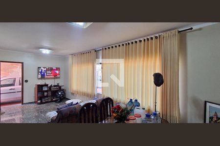 Sala de casa à venda com 4 quartos, 166m² em Jardim Sao Caetano, São Caetano do Sul