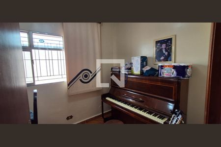 Quarto 1 de casa à venda com 4 quartos, 166m² em Jardim Sao Caetano, São Caetano do Sul