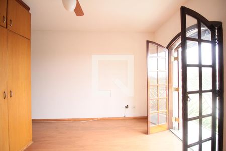 Casa à venda com 3 quartos, 276m² em Jardim Namba, São Paulo